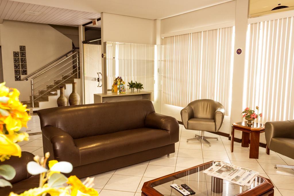 Hotel Veneza Бруски Экстерьер фото