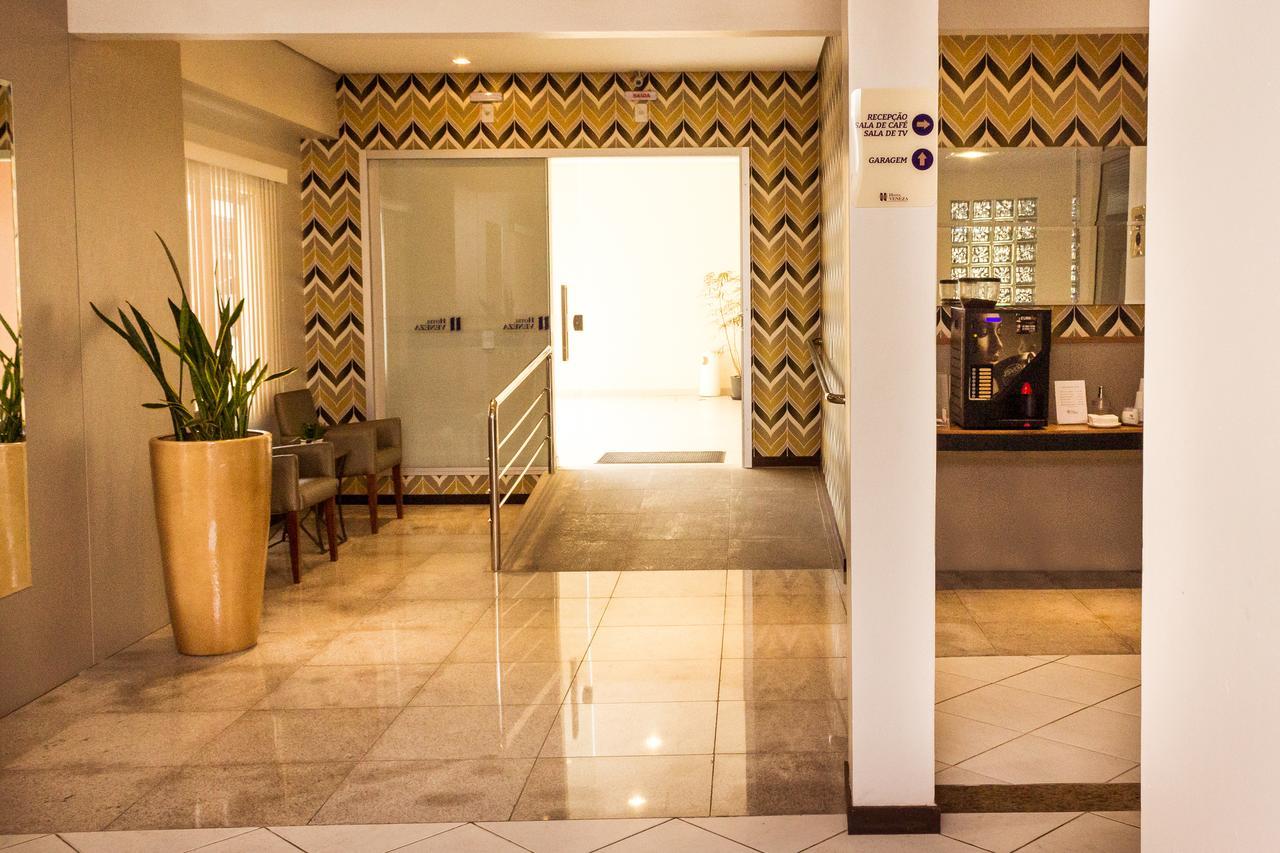 Hotel Veneza Бруски Экстерьер фото